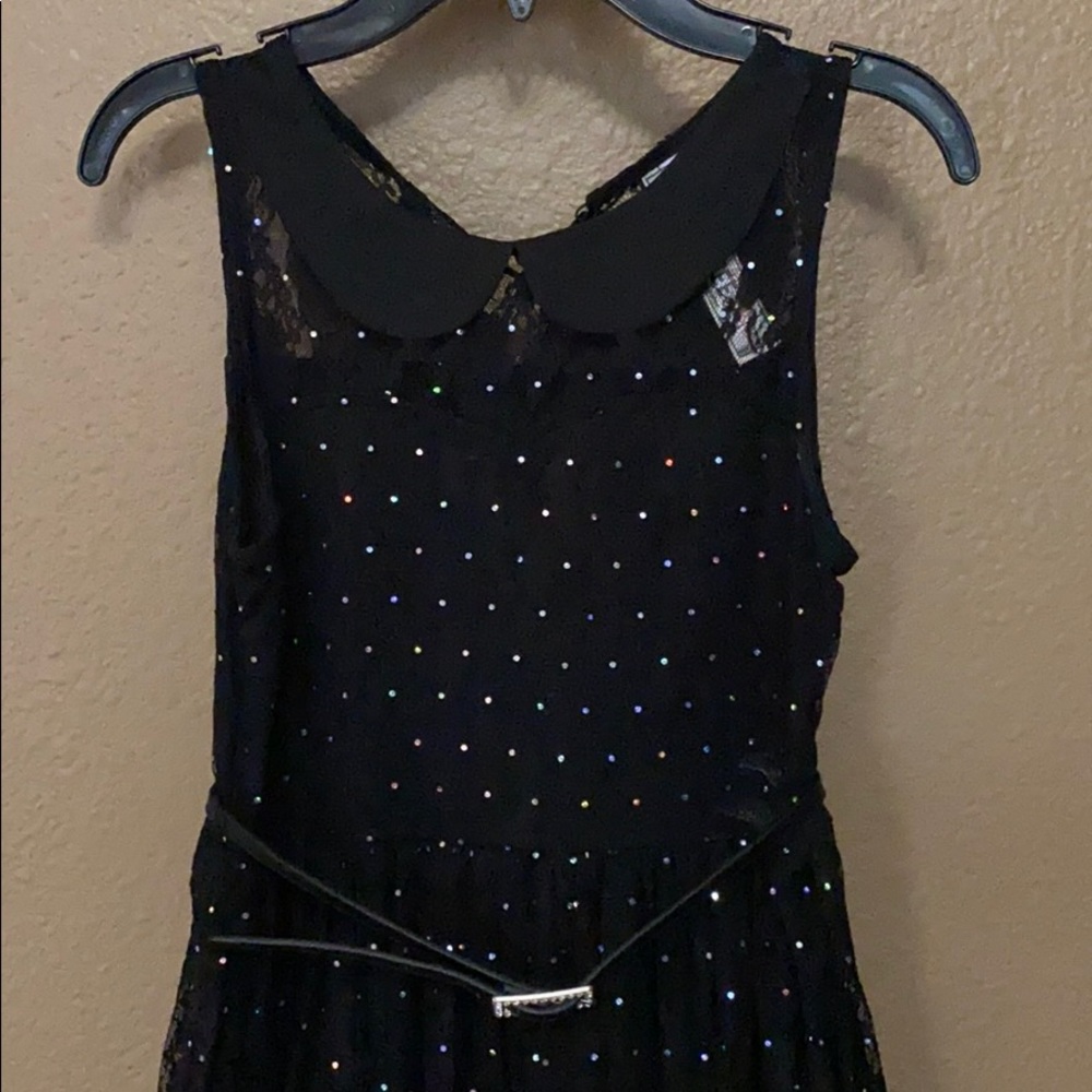 Dress - Picture 2 of 4